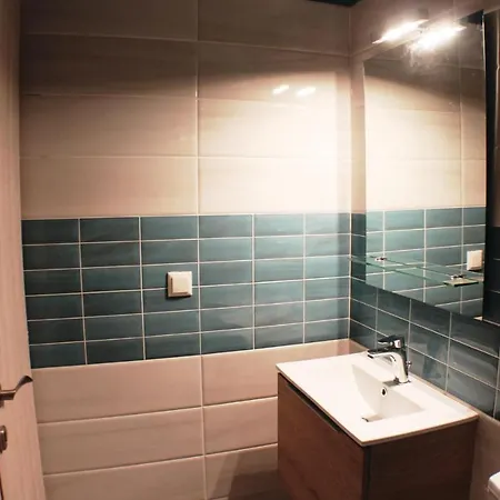 Holiday home Petrina Kastri 3 *