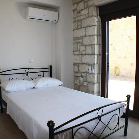 Petrina Kastri 3 Holiday home